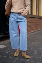 Load image into Gallery viewer, Demi Barrel Jean - Vintage Blue