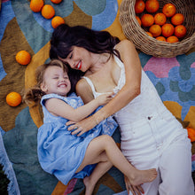 Load image into Gallery viewer, Woven Throw - Kaleid - Sugar
