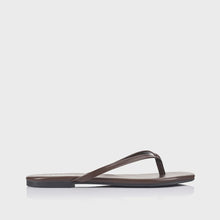 Load image into Gallery viewer, Tori Thongs - Chocolate Brown
